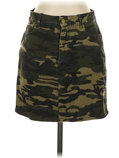 Pre-owned Le Lis Casual Skirt In Green
