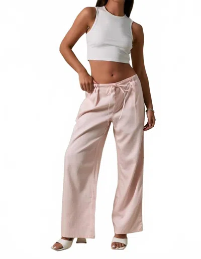 Le Lis Easy Day Pants In Blush In Pink