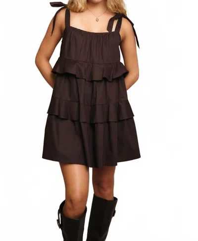 Le Lis Fawn Tiered Flowing Dress In Brown