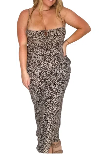 Le Lis In The Wild Maxi Dress In Brown/black