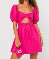 Le Lis Jolene Twist Front Dress In Magenta