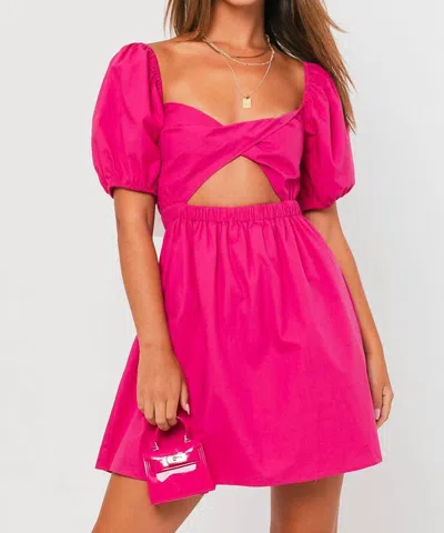 Le Lis Jolene Twist Front Dress In Magenta