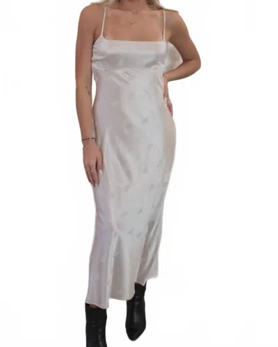 Le Lis Little Bit Of Your Love Dress In White In Silver