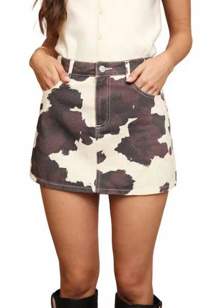 Le Lis Low Waist Mini Skirt In Cream / Brown Animal In White
