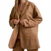 Le Lis Oversized Blazer In Camel In Brown