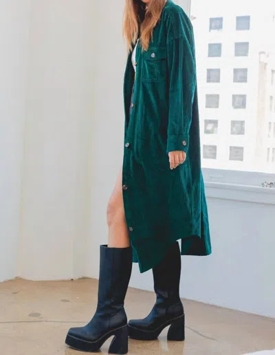 Le Lis Pocket Detail Long Corduroy Shirt In Dark Green In Multi