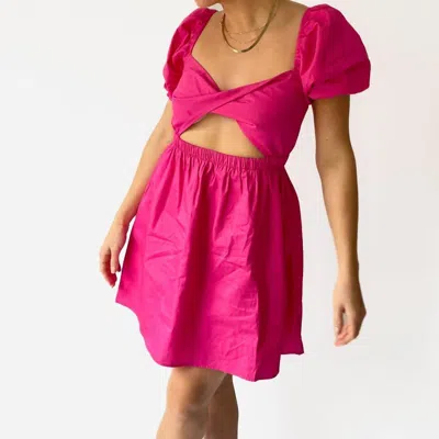 Le Lis Puff Sleeve Dress In Hot Pink