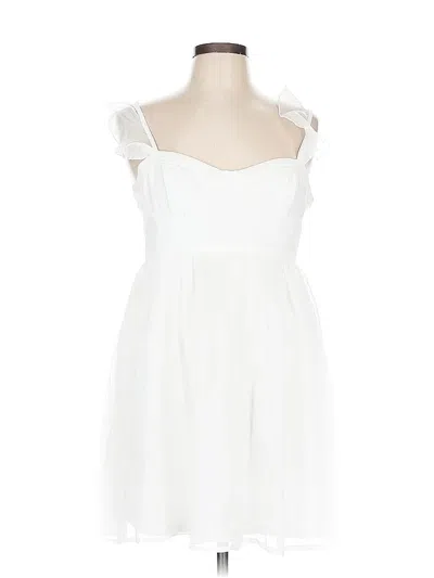 Pre-owned Le Lis Sleeveless Top White Solid Pattern Sweetheart Neckline Tops