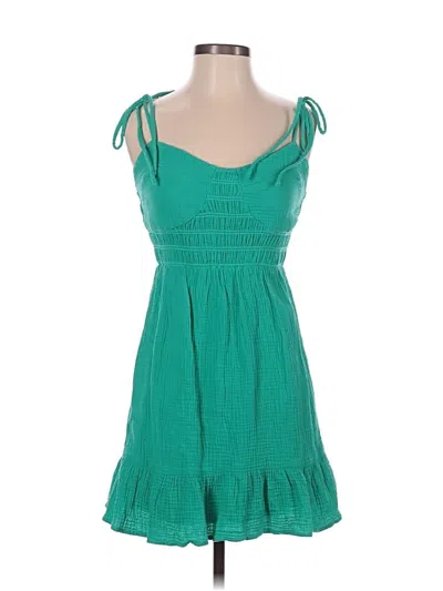 Pre-owned Le Lis Sleeveless T-shirt In Green