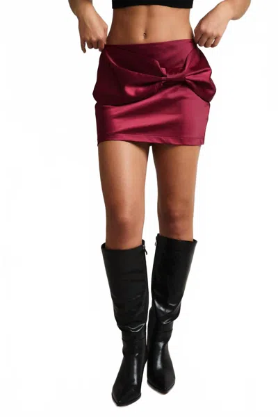 Le Lis Sleigh All Day Skirt In Burgundy In Red