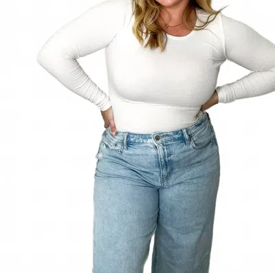 Le Lis Tidal Ribbed Long Sleeve Bodysuit In White