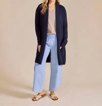 Le Marais Georgetown Travel Coat In Navy In Blue