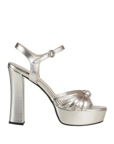 Le Marinē Woman Sandals Silver Size 10 Leather In Gold