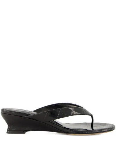 Le Monde Beryl 40mm Micro Wedge Thong Sandals In Black