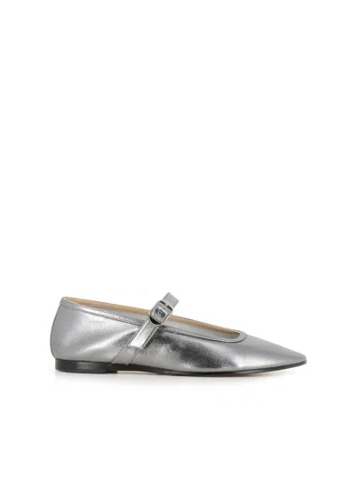 LE MONDE BERYL BALLERINA BALLET