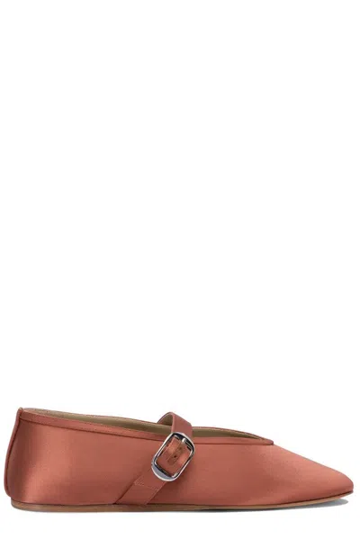 Le Monde Beryl Ballet Ballerinas In Red