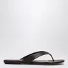 Le Monde Beryl Brown Leather Flip-flops In Brown