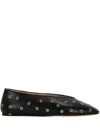 Le Monde Beryl Flat Shoes In Black