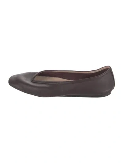 Pre-owned Le Monde Beryl Leather Ballet Flats In Burgundy