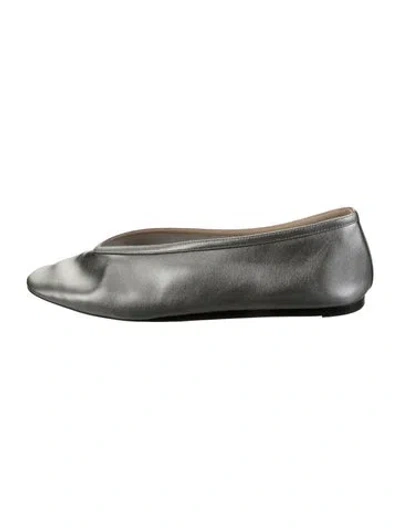 Pre-owned Le Monde Beryl Leather Ballet Flats In Silver