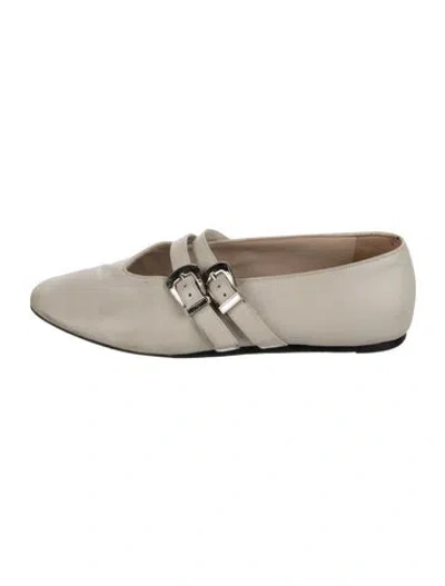 Pre-owned Le Monde Beryl Leather Mary Jane Flats In Neutral