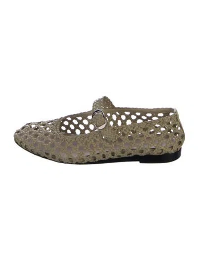 Pre-owned Le Monde Beryl Leather Mary Jane Flats In Neutral
