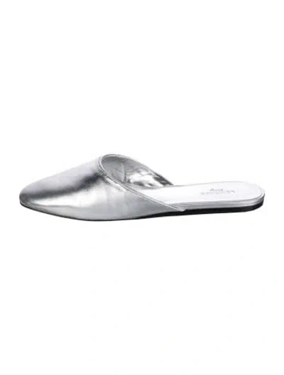 Pre-owned Le Monde Beryl Leather Mules In Silver