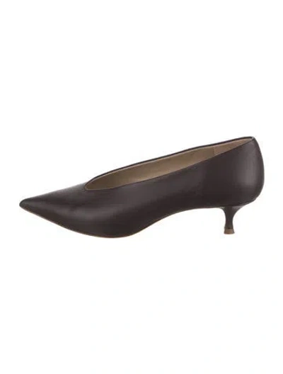 Pre-owned Le Monde Beryl Leather Pumps In Brown