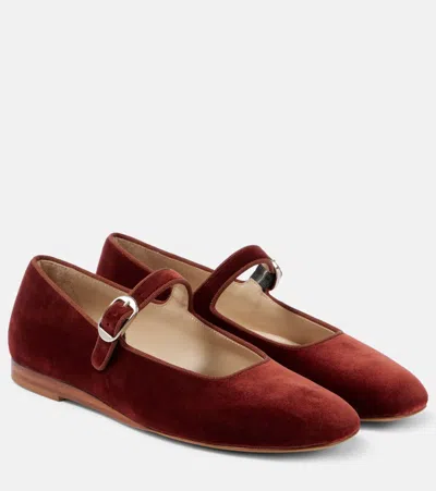 Le Monde Beryl Velvet Round Toe Flat Sole Ballerina Shoes In Rot