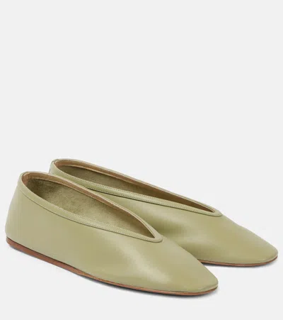 Le Monde Beryl Luna Leather Ballet Flats In Green