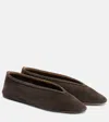 Le Monde Beryl Le Monde Béryl Luna Suede Ballet Flats In White