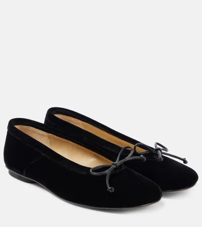 Le Monde Beryl Mica Velvet Ballet Flats In Black