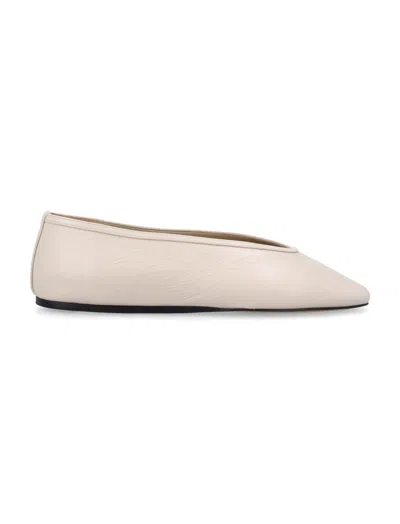 LE MONDE BERYL OFF WHITE LEATHER BALLET FLATS