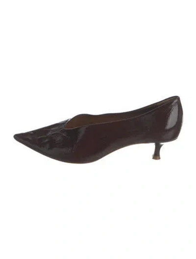 Pre-owned Le Monde Beryl Patent Leather Pumps In Brown