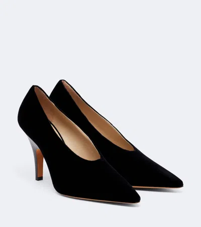 Le Monde Beryl Petra Velvet Pumps In Black