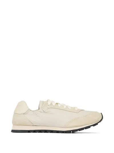 Le Monde Beryl Slim Runner Sneakers In Neutral