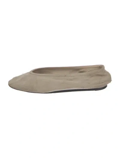 Pre-owned Le Monde Beryl Suede Ballet Flats In Neutral