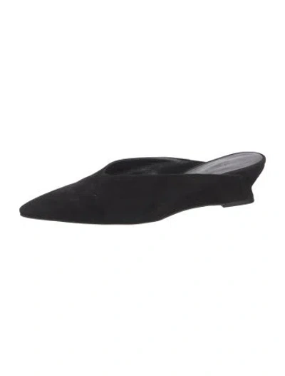 Pre-owned Le Monde Beryl Suede Mules In Black