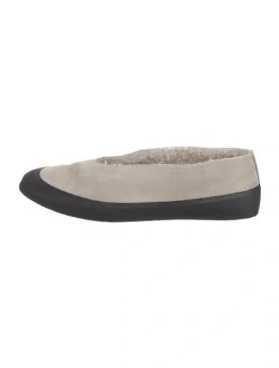 Pre-owned Le Monde Beryl Suede Mules In Neutral