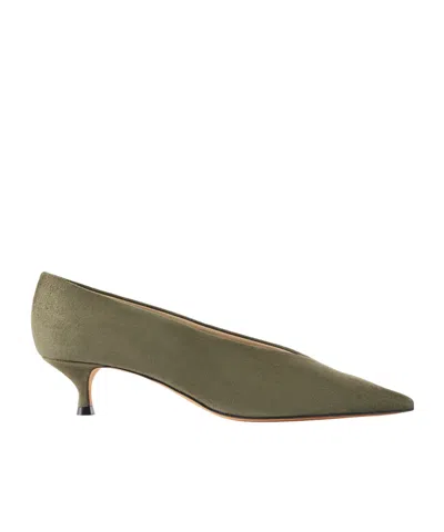 Le Monde Beryl Suede Pumps In Green