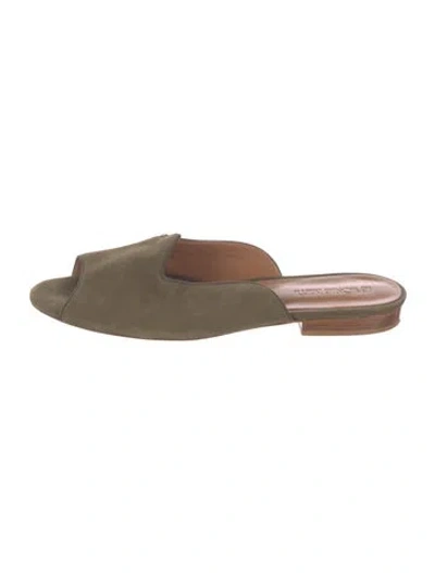 Pre-owned Le Monde Beryl Suede Slides In Green