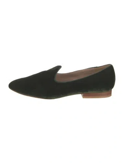 Pre-owned Le Monde Beryl Velvet Loafers In Green