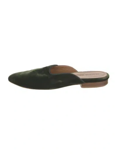 Pre-owned Le Monde Beryl Velvet Mules In Green