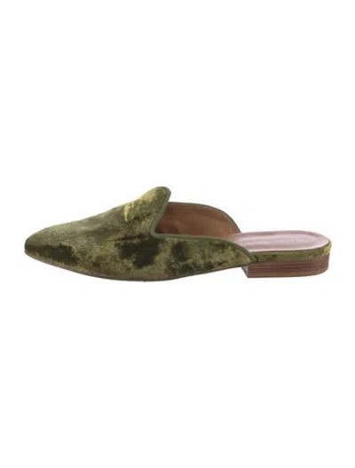 Pre-owned Le Monde Beryl Velvet Mules In Green