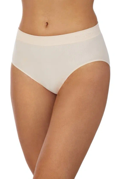 LE MYSTERE LE MYSTÈRE SEAMLESS COMFORT BRIEFS