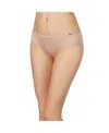 Le Mystere Infinite Comfort Hipster In Natural