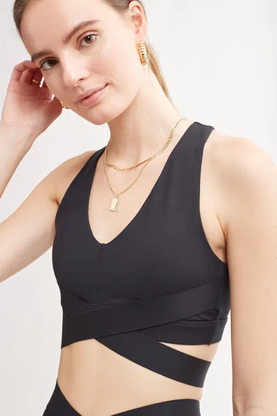 Le Ore Corso Crossover Bra In Black