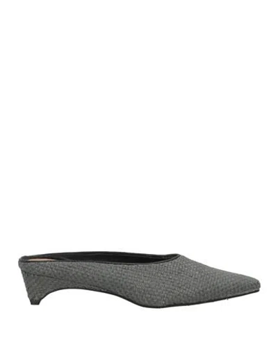 Le Pepite Woman Mules & Clogs Charcoal Size 6 Natural Raffia In Gray