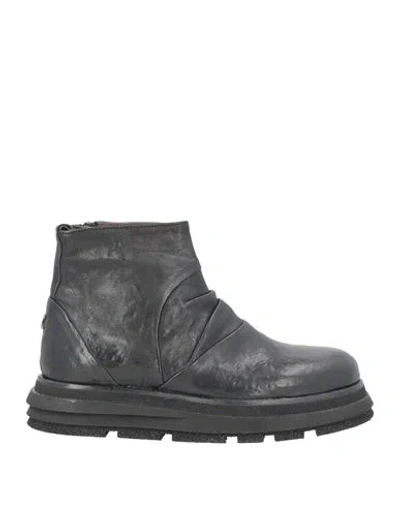 Le Ruemarcel Woman Ankle Boots Black Size 8 Leather