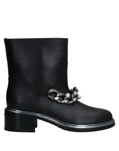 Le Silla Ankle Boot In Black